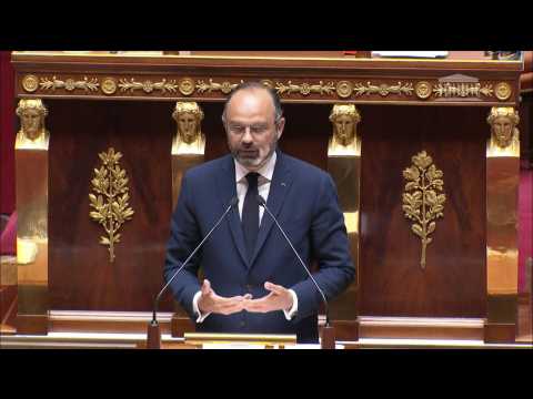 French PM outlines gradual reopening of schools from May 11