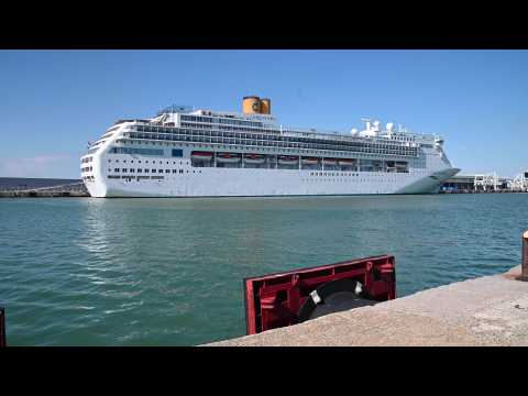 Coronavirus: Italian cruise ship with over 700 isolated guests docks near Rome