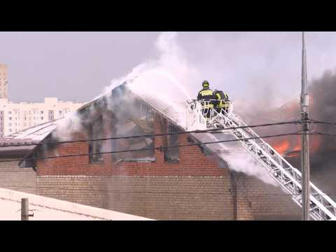 Huge fire erupts at power station outside Moscow