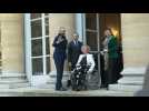 French pension talks resume as government seeks to end standoff