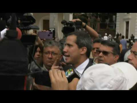 Venezuela's Guaido accesses parliament enclosure
