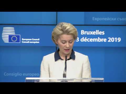 EU chief warns of extremely challenging timeframe for Brexit trade deal
