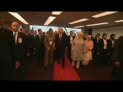 Islamic leaders gather for summit shunned by Saudi Arabia