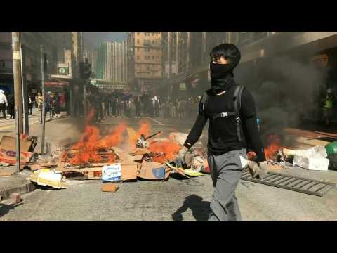 Flashmob protests flare up during Hong Kong rush hour