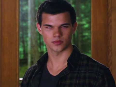 Twilight - Chapitre 4 : Révélation 1ère partie - Extrait 21 - VO - (2011)