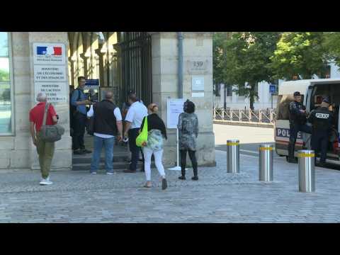 Renault unions meet French minister over job cut announcement