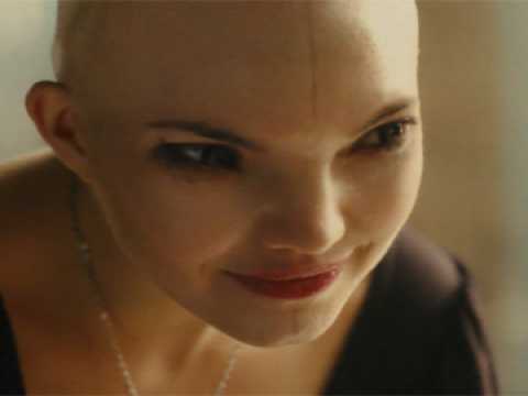 Splice - Extrait 11 - VO - (2009)