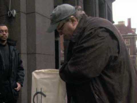 Capitalism: A Love Story - Extrait 9 - VO - (2009)