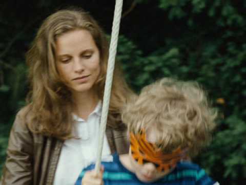 Un Week-end en famille - Extrait 1 - VO - (2012)