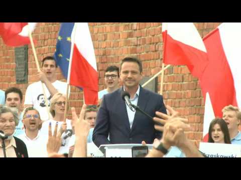Polish liberal opposition candidate Trzaskowski holds final rally ahead of Sunday vote