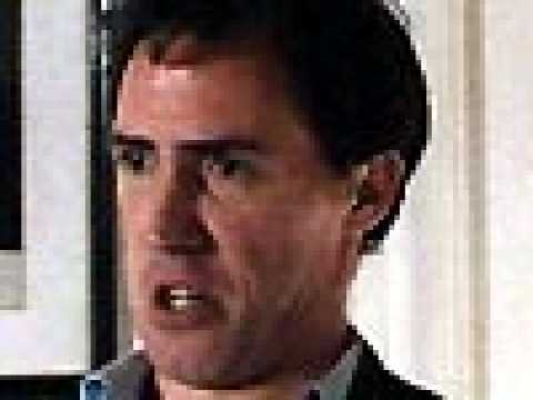 Tournage dans un jardin anglais - Extrait 4 - VO - (2004)