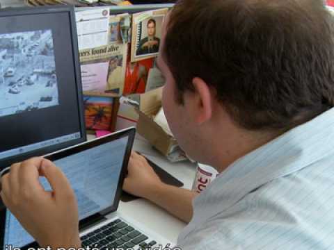A la une du New York Times - Extrait 4 - VO - (2011)