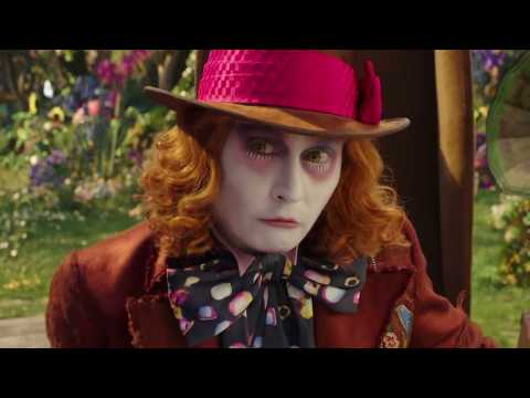 Alice de l'autre côté du miroir - Extrait 10 - VO - (2016)