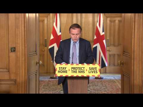 UK coronavirus toll passes 31,000