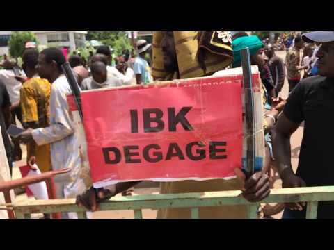 Thousands protest in Mali anti-government rally