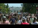 Large crowds of protesters gather peacefully at White House