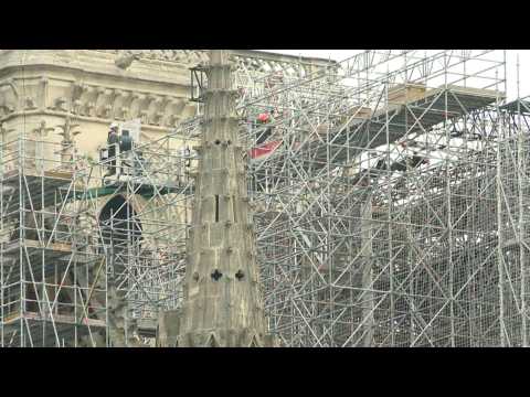 Notre-Dame workers start removal of fire-damaged scaffolding