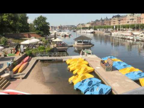 Stockholm residents find ways to stay cool during midsummer heatwave