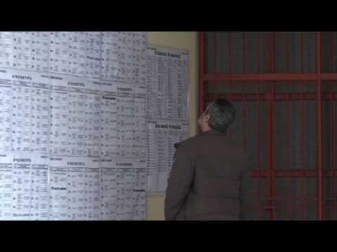 Greece: First voters arrive to cast ballots for EU polls