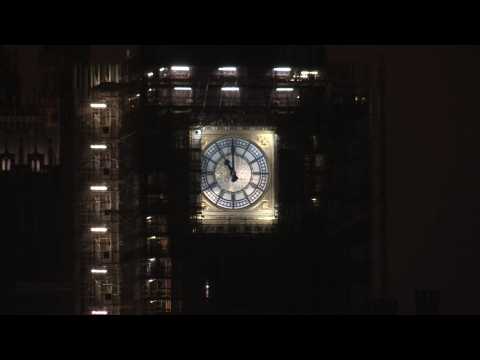 Big Ben strikes 11pm as UK officially leaves the EU