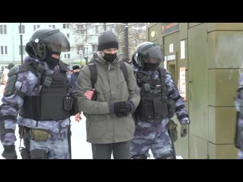Protesters detained on Moscow's Boslhaya Sukharevskaya Square in rally called by jailed opposition leader Navalny