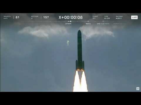 Japan H3 rocket fails, destruct command issued