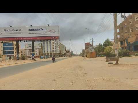 Clouds of smoke over Sudanese capital as fighting continues