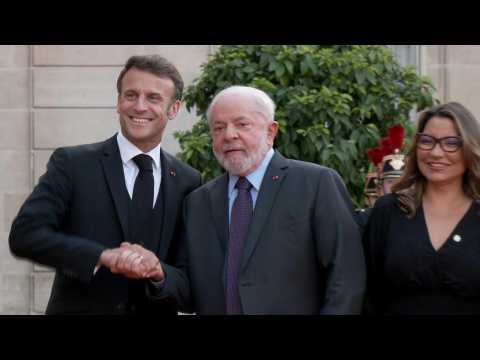 Macron hosts heads of state for a working dinner on the sidelines of Paris summit