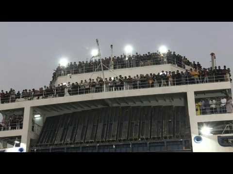 Ship carrying hundreds of evacuees from Sudan arrives in Jeddah