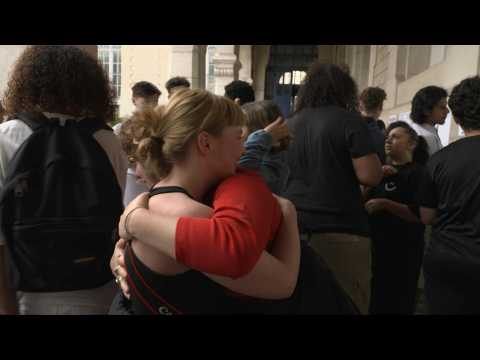 Students in Paris discover their high school grades
