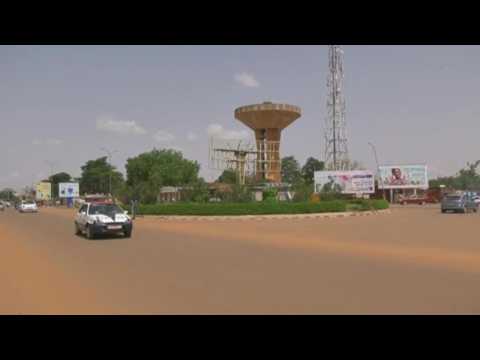Niger: street scenes in the capital as President Bazoum is detained by guards