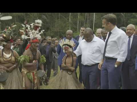 PNG: Emmanuel Macron visits forest with Papua New Guinea PM James Marape