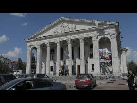 Destruction in the centre of Ukraine's Chernihiv, as death toll rises to seven