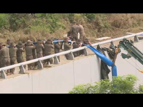 S.Korea: rescuers battle to reach people trapped in flooded tunnel