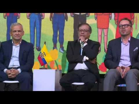 Colombian President holds event with ELN as ceasefire comes into effect