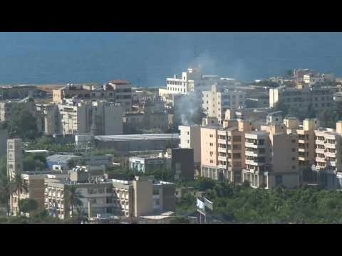 Fresh fighting rocks south Lebanon Palestinian camp