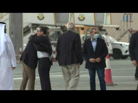 Qatari jet carrying US detainees freed in prisoner swap with Iran lands in Doha (2)