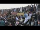 Pakistan: supporters of former PM Imran Khan gather outside the court