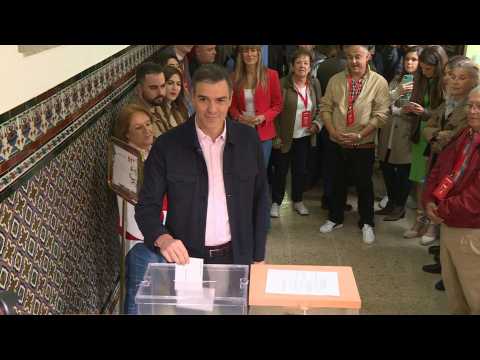 Spanish PM Pedro Sanchez casts vote in regional and local election