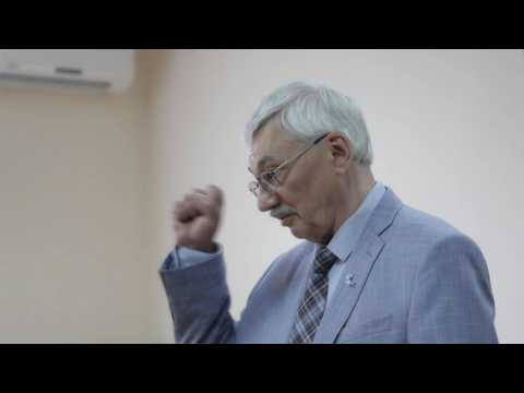 Memorial rights group co-chair on trial over Ukraine criticism