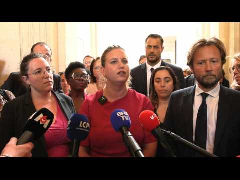 French leftists vows no confidence vote after pension debate blocked