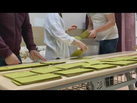 Vote count begins as polls close in Istanbul