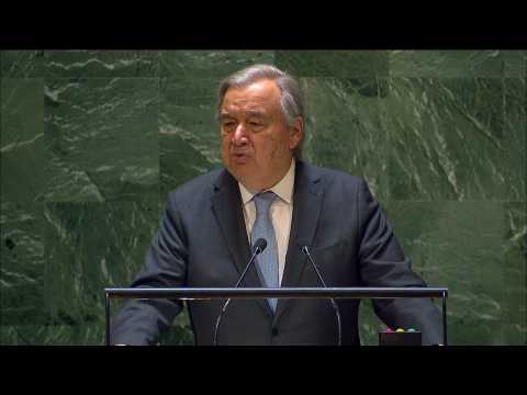 Humanity must chart new course on water use: UN chief