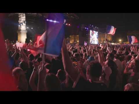 Fans go wild in Paris as France beat All Blacks in Rugby World Cup opener