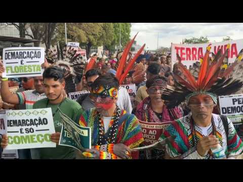 Indigenous people rally as Brazil high court resumes key lands case