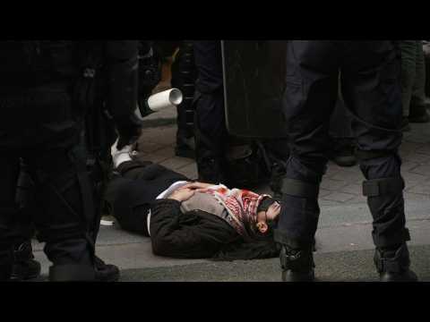 French police clear out pro-Palestinian demonstrators from Sorbonne