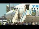 Ukrainian President Zelensky welcomed to Portugal by PM Montenegro