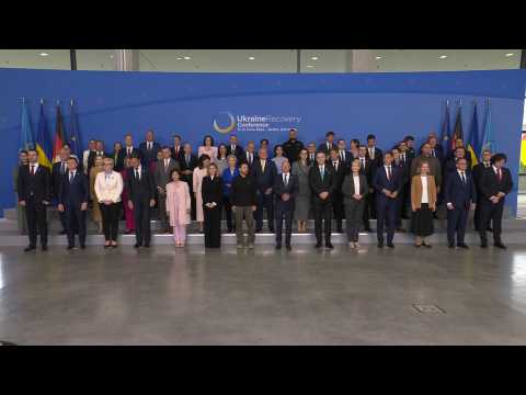 Zelensky, Europe leaders pose for photo at Ukraine recovery conference