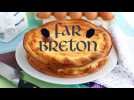 Watch video of Recette Dessert  Chers Amis Bretons, Il Est Temps Pour Nous De Mettre à L'honneur L'une Des Recettes Phare De Votre Région ;-)  Ingrédients:  - 75 Cl De Lait  - 220 Gr De Farine  - 130 Gr De Sucre  - 5 Oeufs  - 20 Gr De Beurre  - 1 Sachet De Sucre Vanillé  - 500 Gr De Pruneaux  Voir Recette Sur Le Site: Https://www.ptitchef.com/recettes/dessert/far-breton-aux-pruneaux-fid-1566945  - Far breton aux pruneaux - Label : Ptitchef FR Cloud -