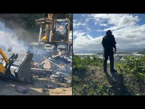 Police and volunteers clear roadblocks in New Caledonia